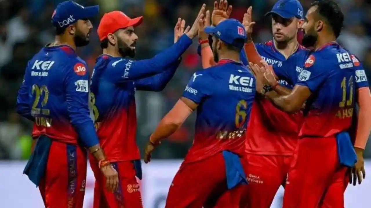 https://www.mobilemasala.com/khel/RCB-is-a-strong-contender-to-reach-the-final-not-1-2-a-total-of-6-unique-coincidences-are-happening-hi-i265522